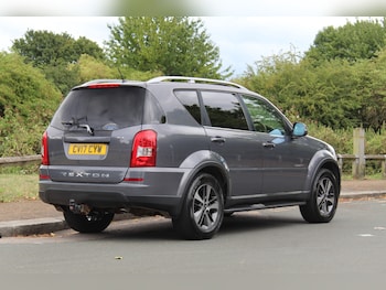 Used Ssangyong Rexton 2017 for sale - 75339386: Photo