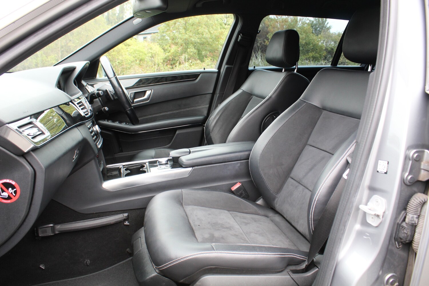 Used Mercedes-Benz E-Class 2013 for sale - 76008478: Photo 10