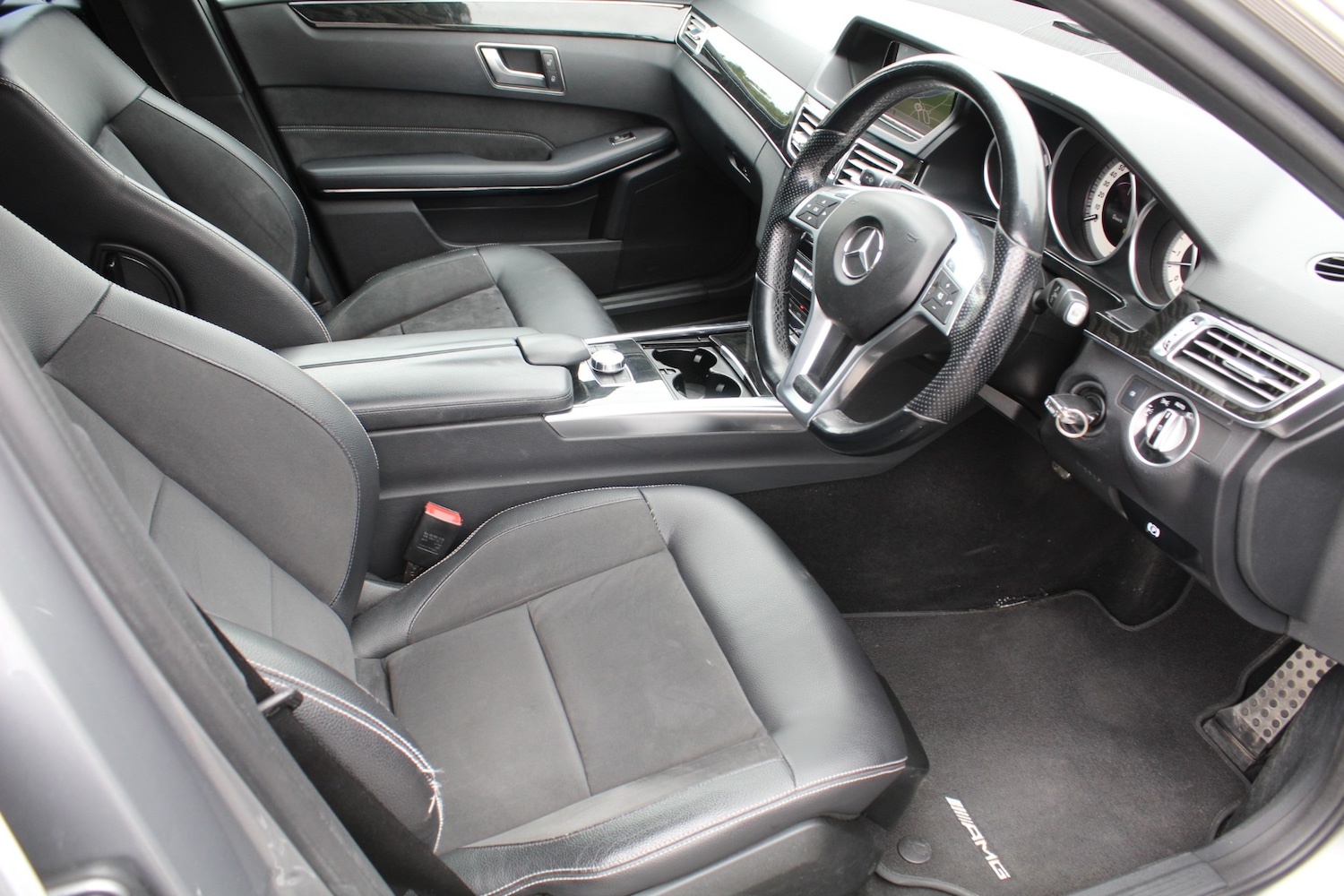 Used Mercedes-Benz E-Class 2013 for sale - 76008478: Photo 11