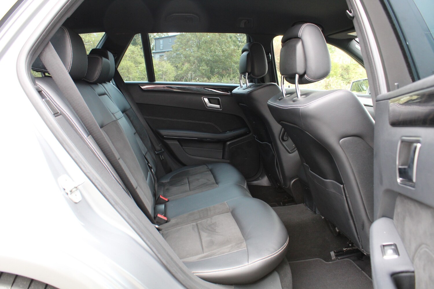 Used Mercedes-Benz E-Class 2013 for sale - 76008478: Photo 14