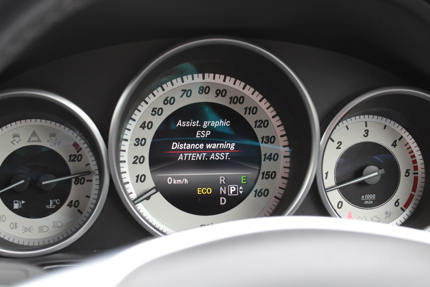 Used Mercedes-Benz E-Class 2013 for sale - 76008478: Photo 37