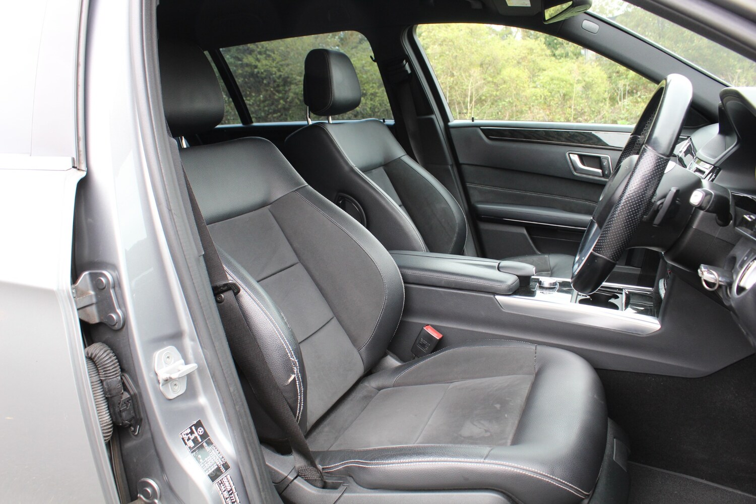 Used Mercedes-Benz E-Class 2013 for sale - 76008478: Photo 9