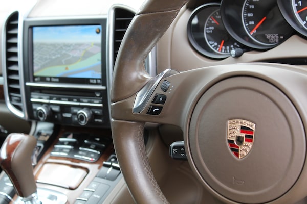 Used Porsche Cayenne 2010 for sale - 75222469: Photo 26