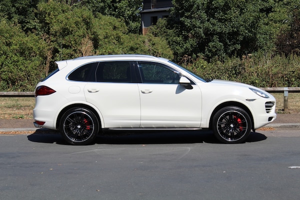 Used Porsche Cayenne 2010 for sale - 75222469: Photo 6