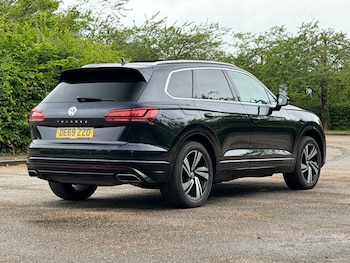 Used Volkswagen Touareg 2019 for sale - 78885729: Photo