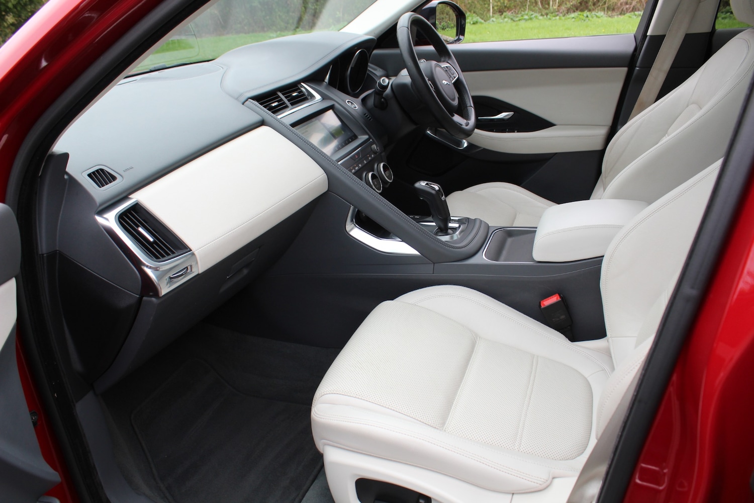 Used Jaguar E-Pace 2018 for sale - 76007033: Photo 12