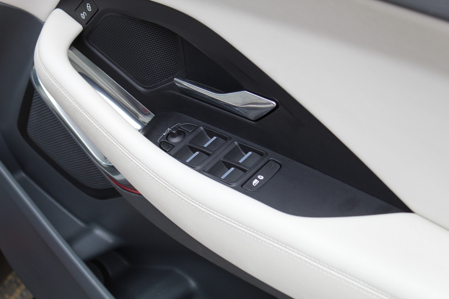 Used Jaguar E-Pace 2018 for sale - 76007033: Photo 30