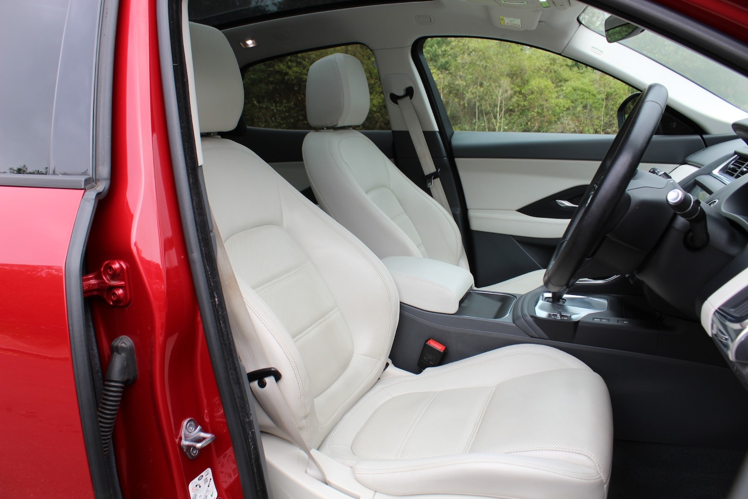 Used Jaguar E-Pace 2018 for sale - 76007033: Photo 9