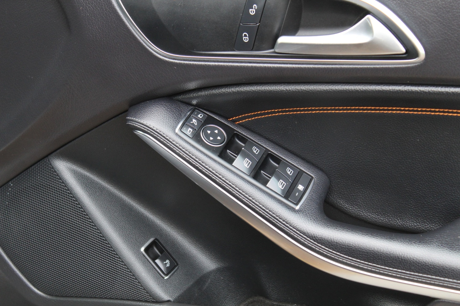 Used Mercedes-Benz CLA 2014 for sale - 76325056: Photo 25