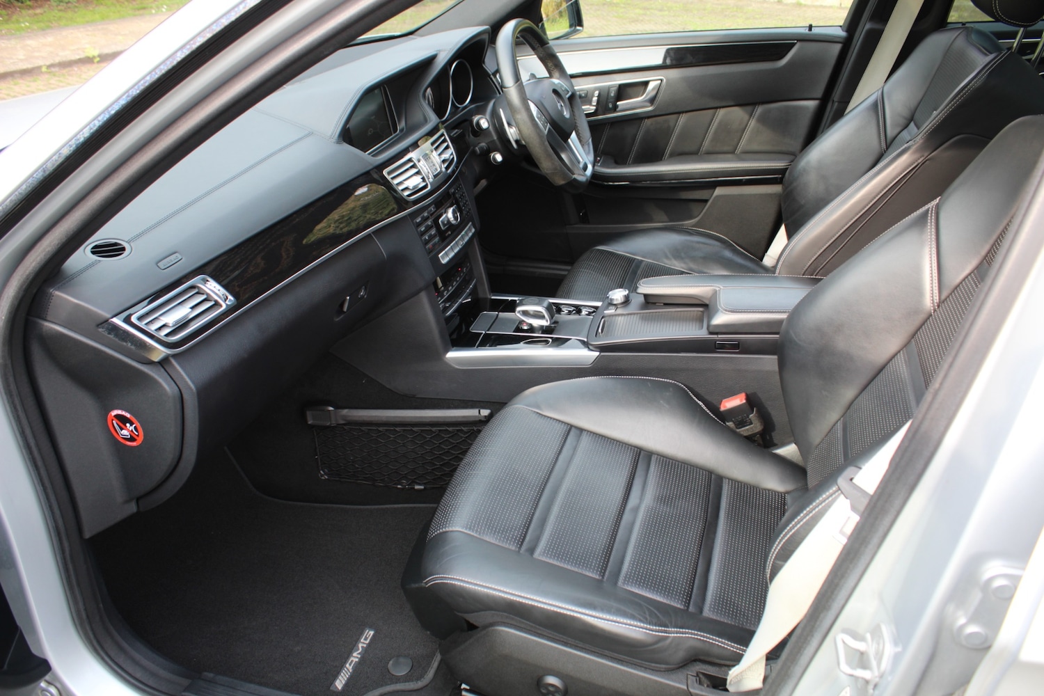 Used Mercedes-Benz E Class 2015 for sale - 77991906: Photo 12