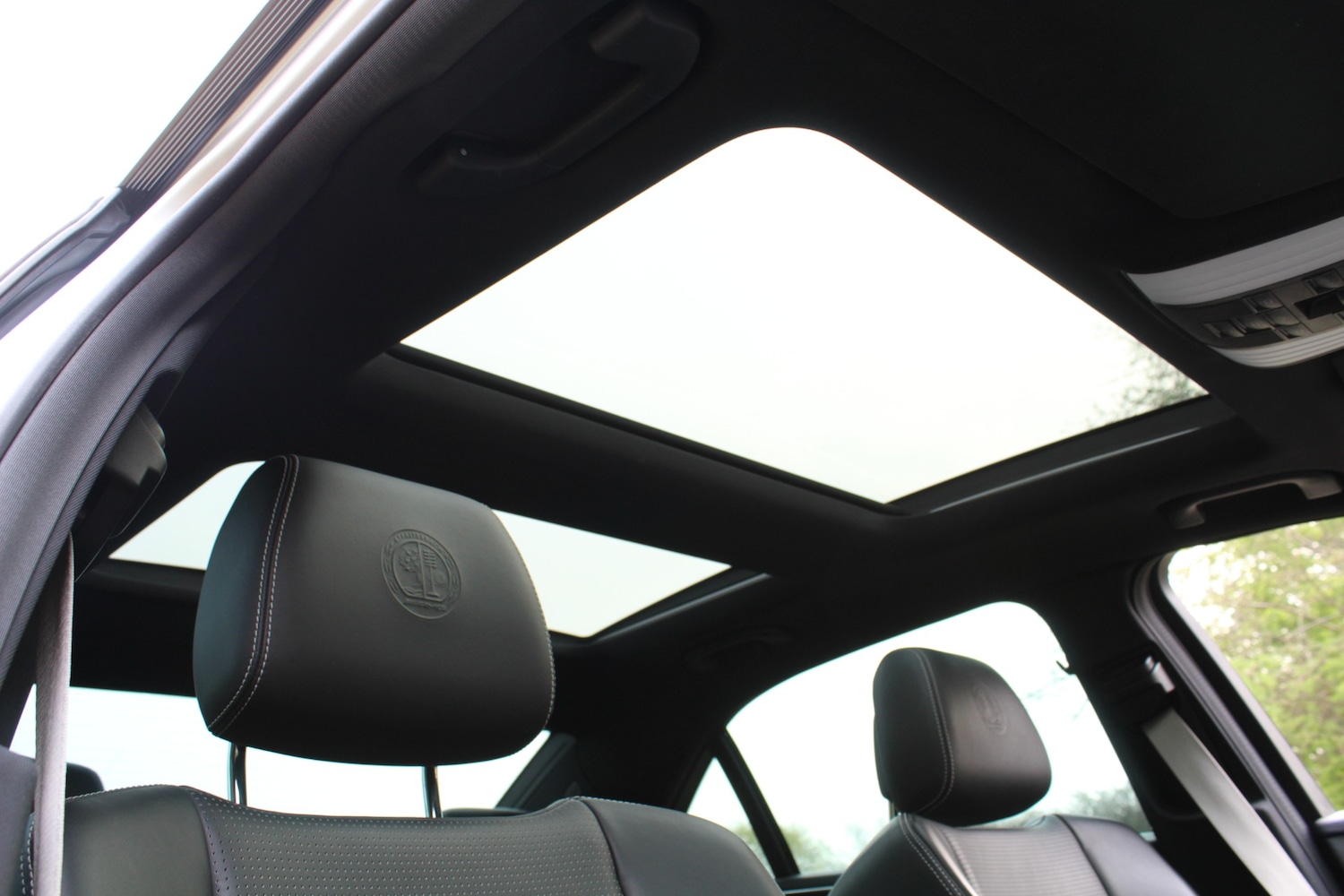 Used Mercedes-Benz E Class 2015 for sale - 77991906: Photo 16