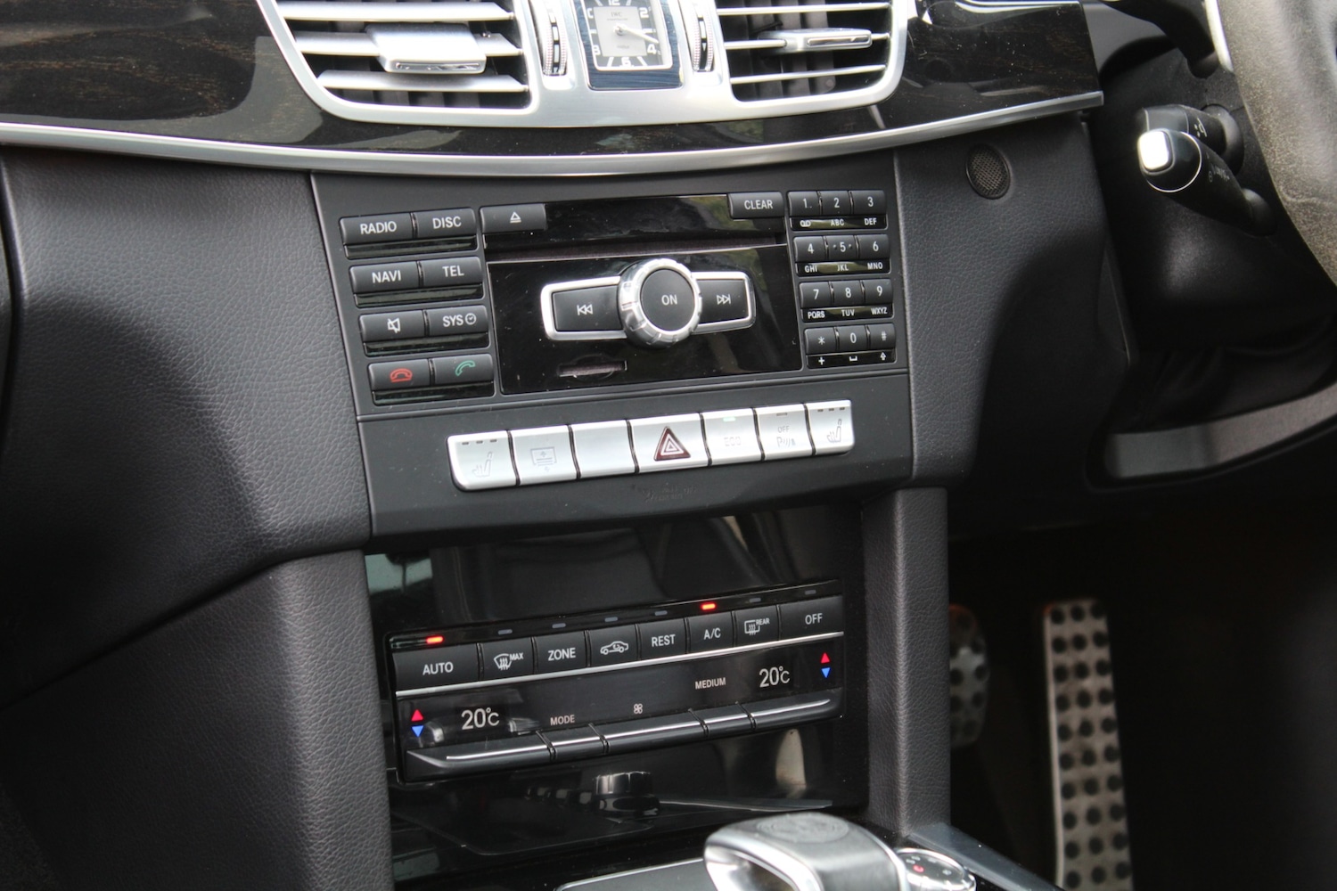 Used Mercedes-Benz E Class 2015 for sale - 77991906: Photo 17