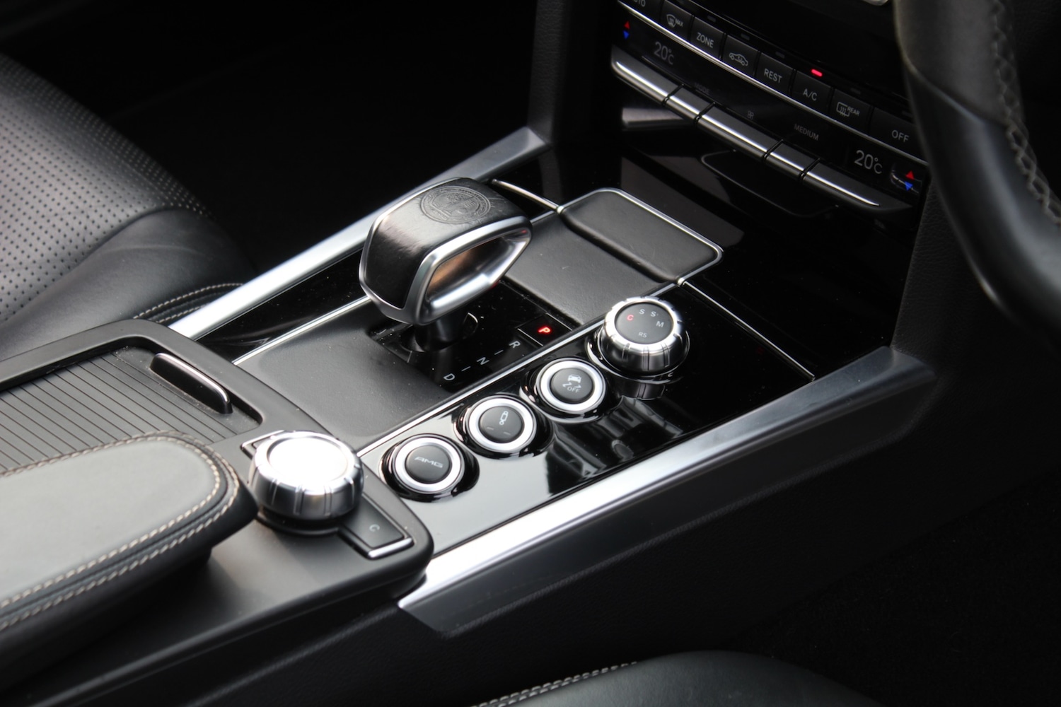 Used Mercedes-Benz E Class 2015 for sale - 77991906: Photo 18