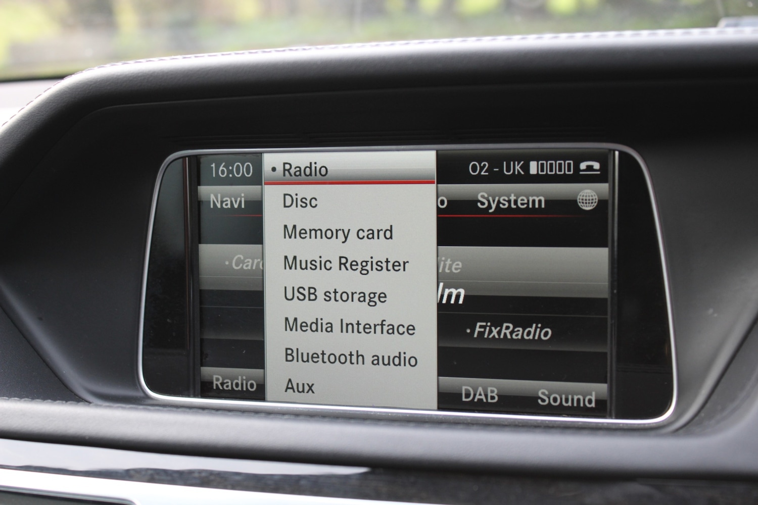 Used Mercedes-Benz E Class 2015 for sale - 77991906: Photo 36