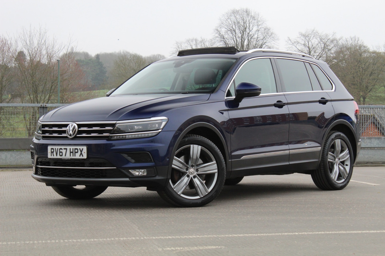 Used Volkswagen Tiguan 2017 for sale - 77803689: Photo 2