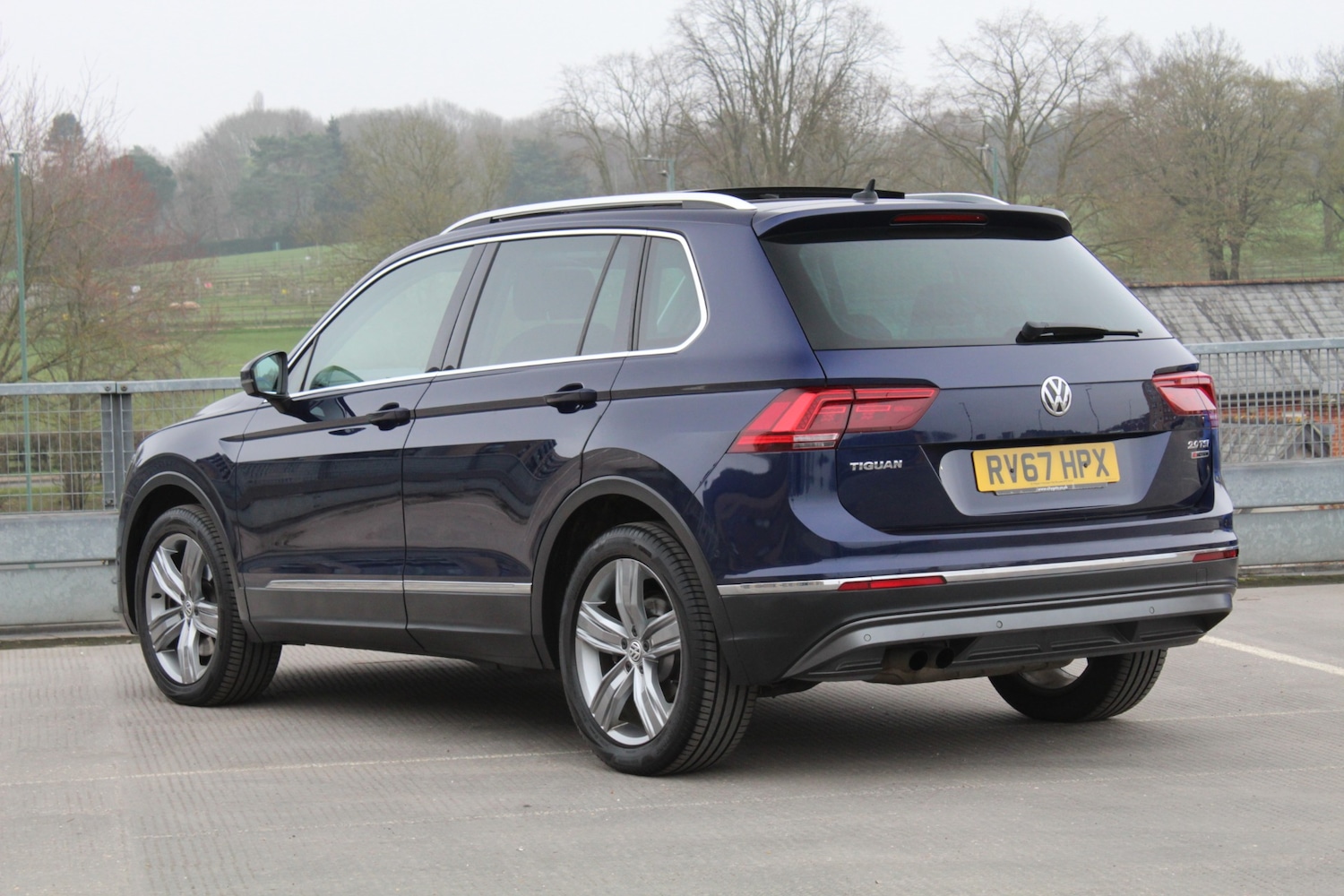 Used Volkswagen Tiguan 2017 for sale - 77803689: Photo 3