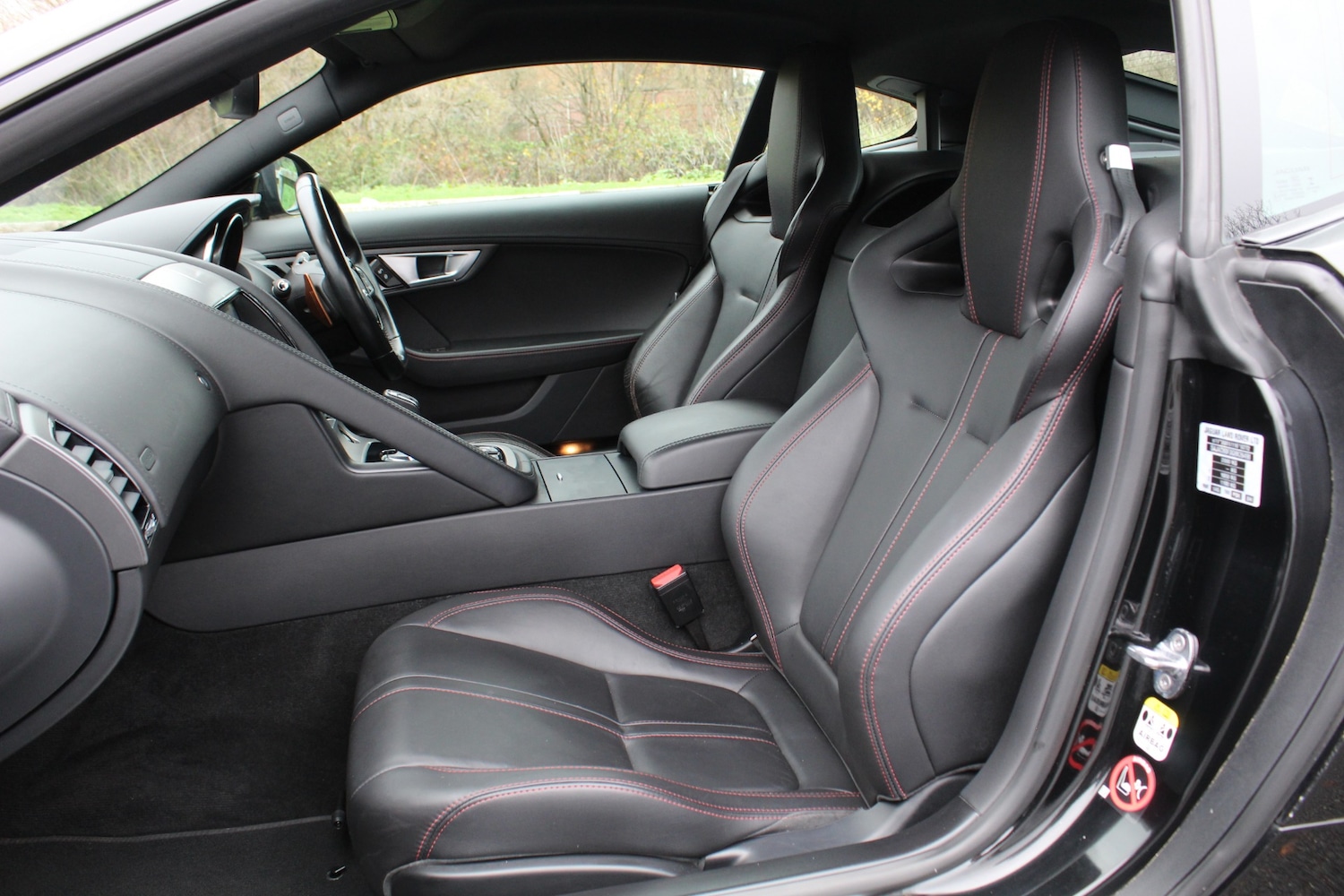 Used Jaguar F-Type 2016 for sale - 76884677: Photo 10