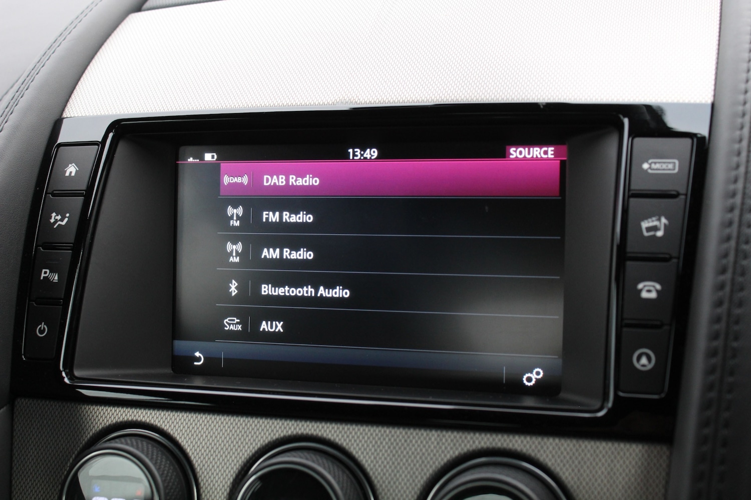 Used Jaguar F-Type 2016 for sale - 76884677: Photo 21