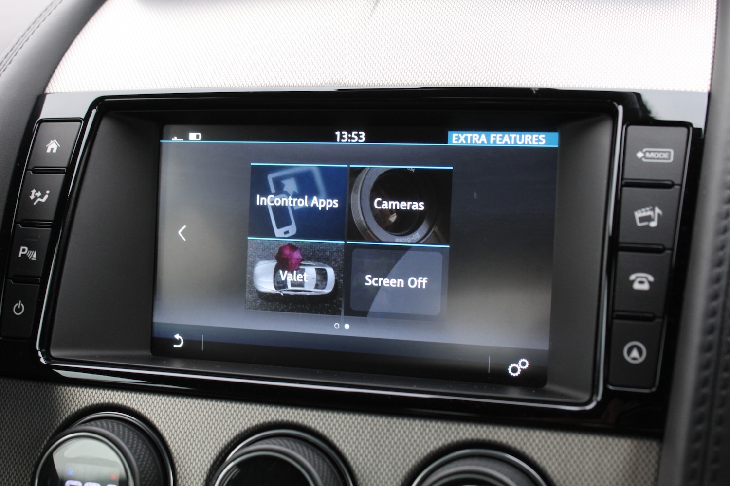 Used Jaguar F-Type 2016 for sale - 76884677: Photo 24