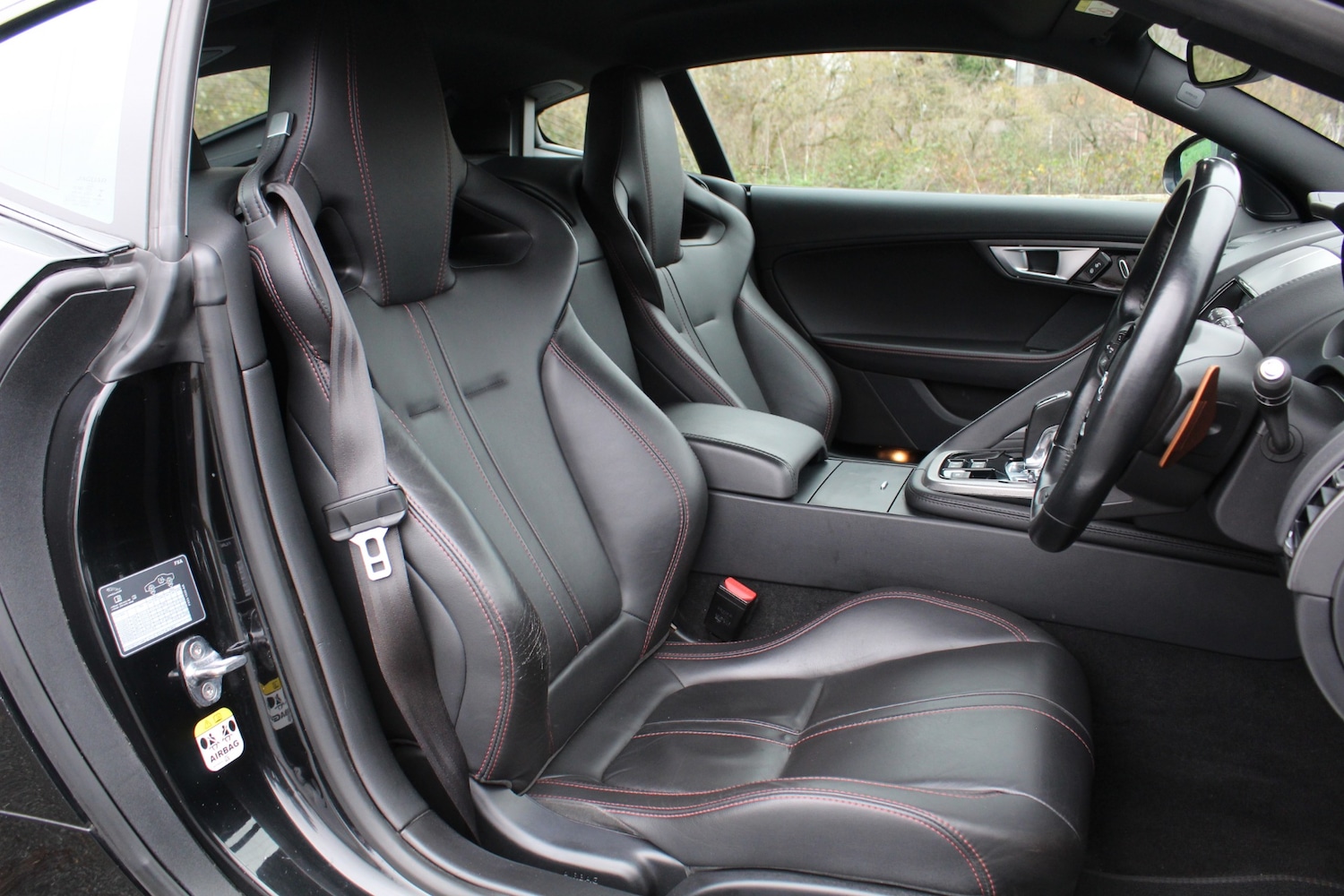 Used Jaguar F-Type 2016 for sale - 76884677: Photo 9