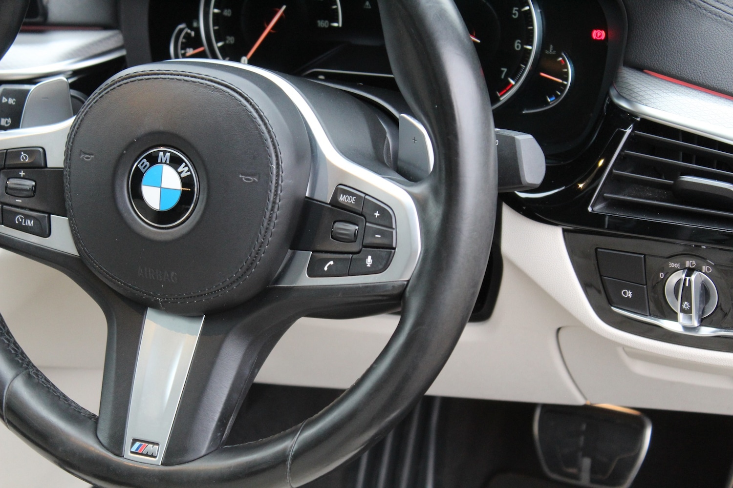 Used BMW 6 Series 2018 for sale - 77059756: Photo 26