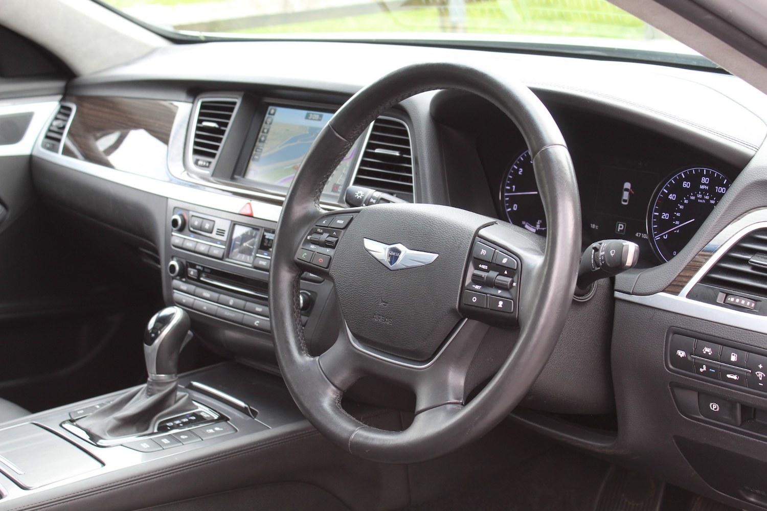 Used Hyundai Genesis 2015 for sale - 77277090: Photo 13