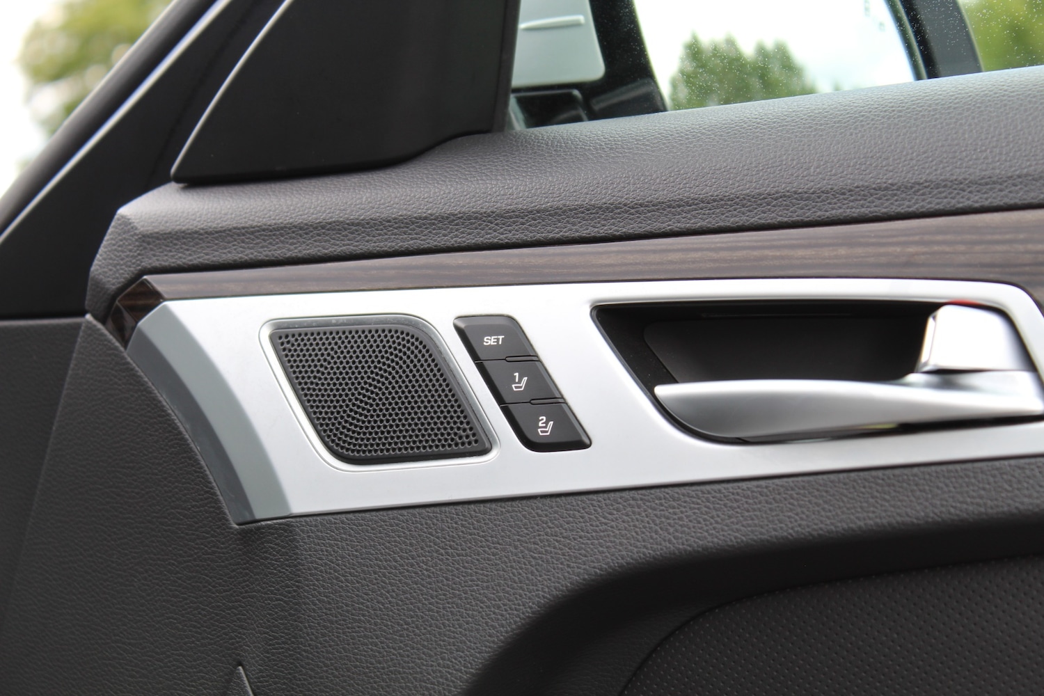 Used Hyundai Genesis 2015 for sale - 77277090: Photo 24