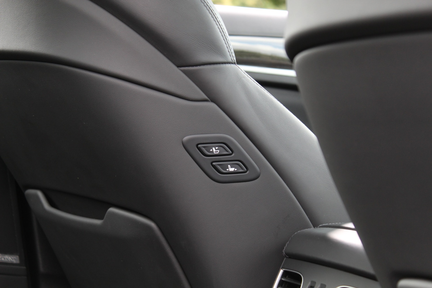 Used Hyundai Genesis 2015 for sale - 77277090: Photo 29