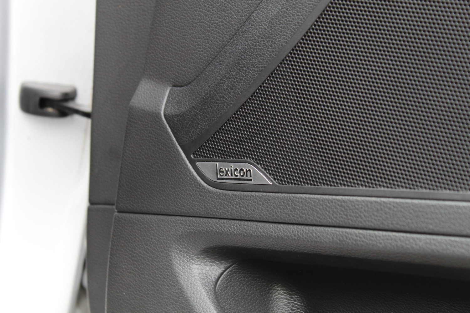 Used Hyundai Genesis 2015 for sale - 77277090: Photo 31