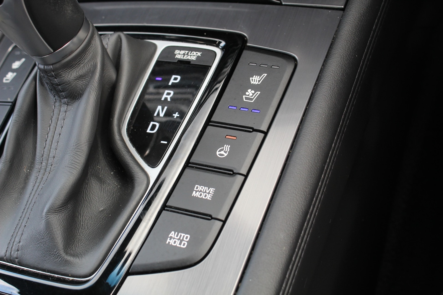 Used Hyundai Genesis 2015 for sale - 77277090: Photo 33