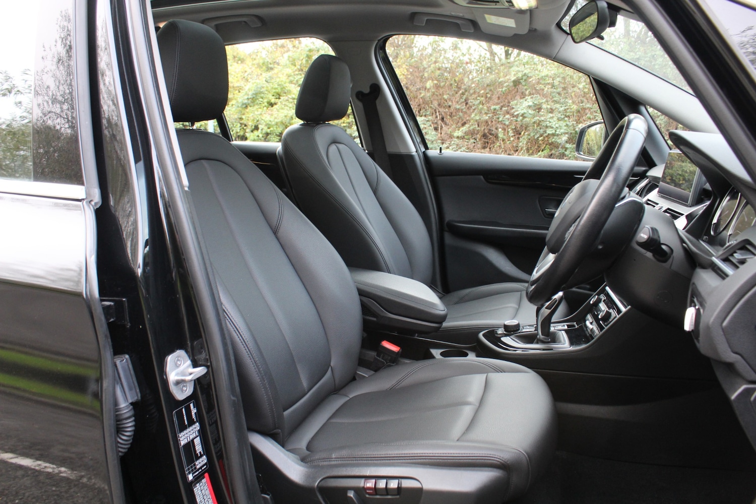 Used BMW 2 Series 2023 for sale - 76616092: Photo 9