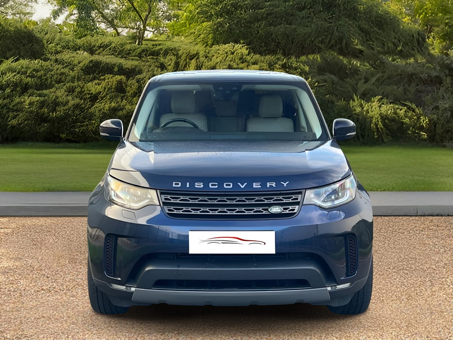 Used Land Rover Discovery 2017 for sale - 77195047: Photo 2