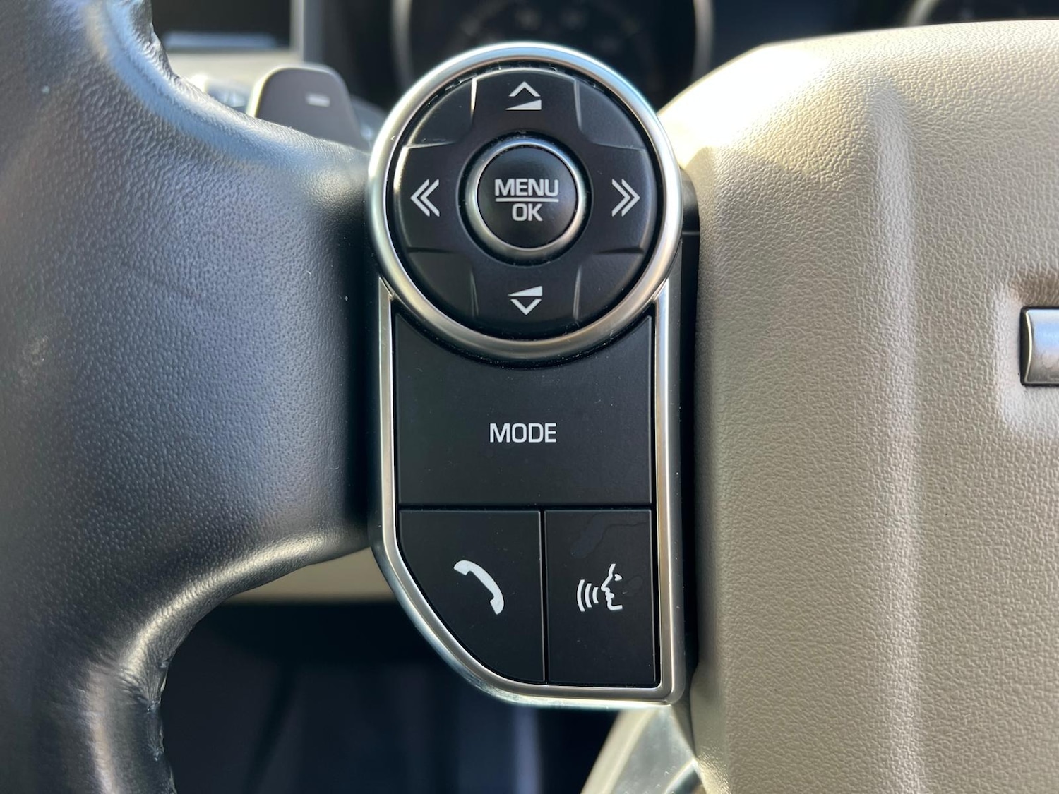 Used Land Rover Discovery 2017 for sale - 77195047: Photo 22