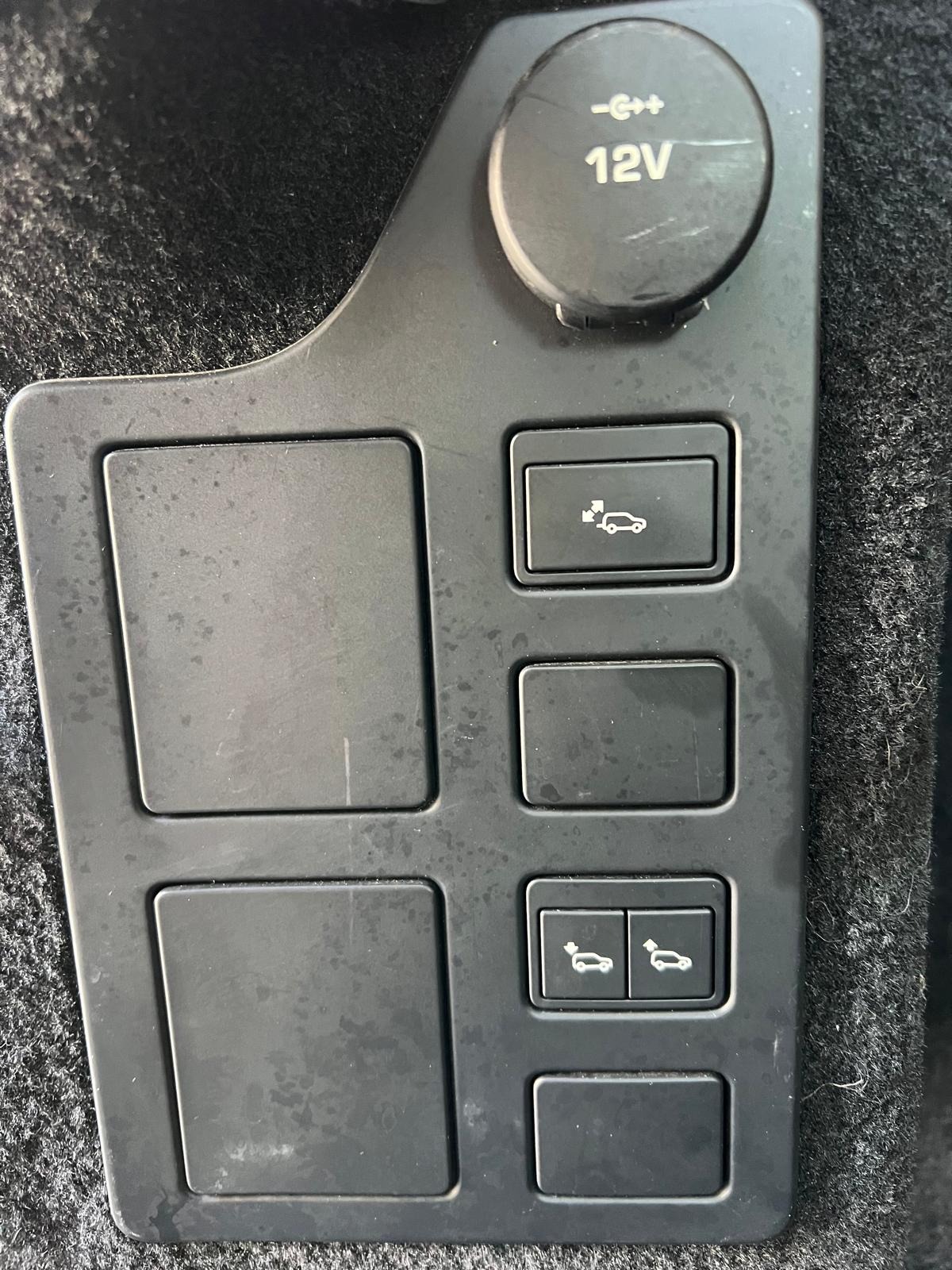 Used Land Rover Discovery 2017 for sale - 77195047: Photo 26