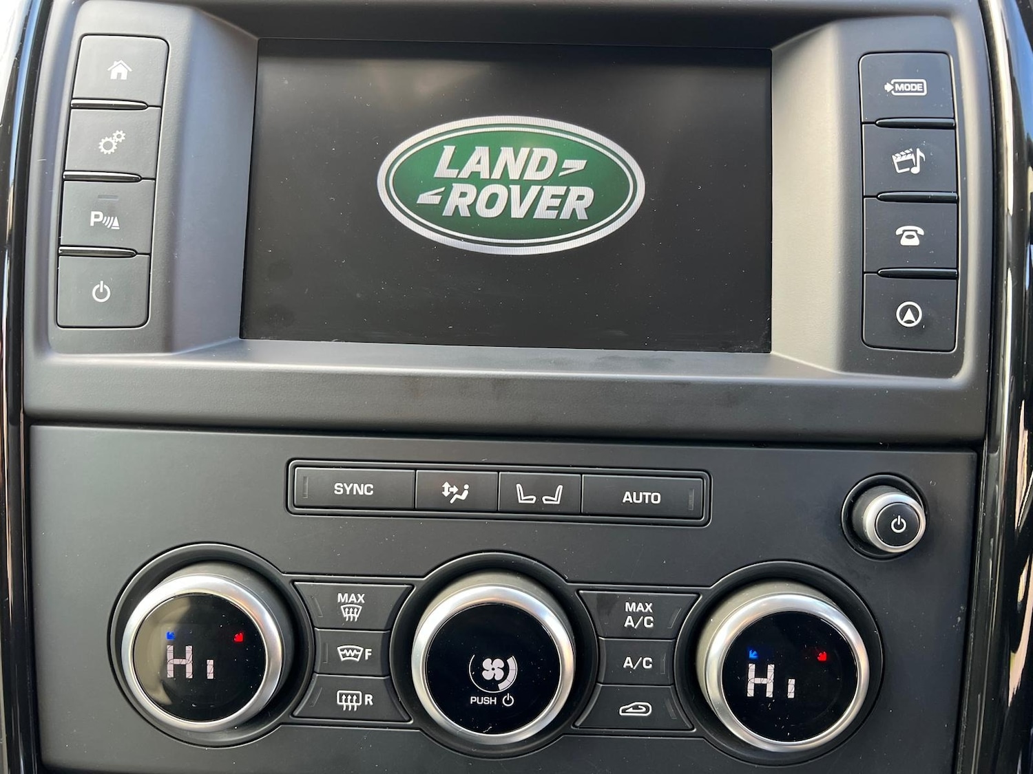 Used Land Rover Discovery 2017 for sale - 77195047: Photo 28