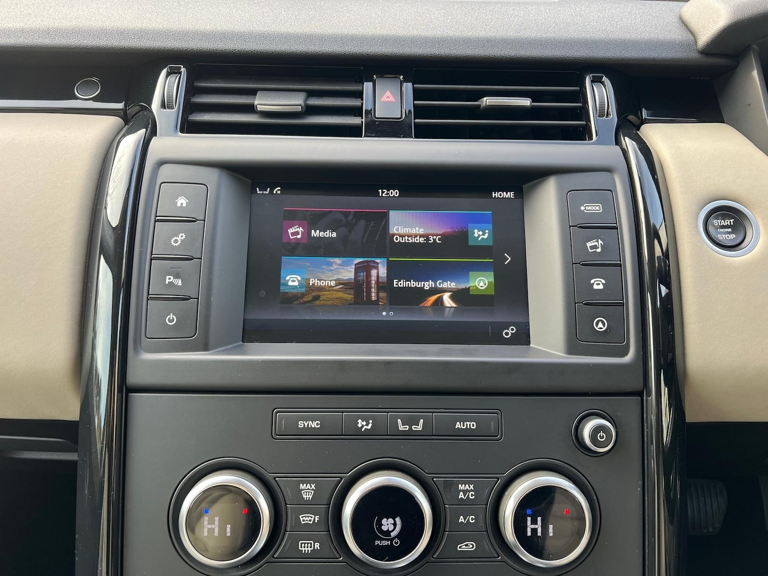 Used Land Rover Discovery 2017 for sale - 77195047: Photo 30