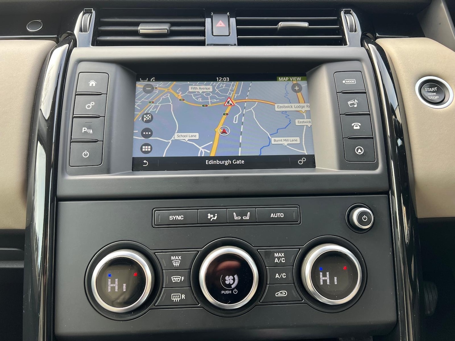 Used Land Rover Discovery 2017 for sale - 77195047: Photo 32