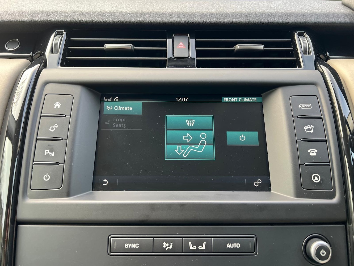 Used Land Rover Discovery 2017 for sale - 77195047: Photo 33