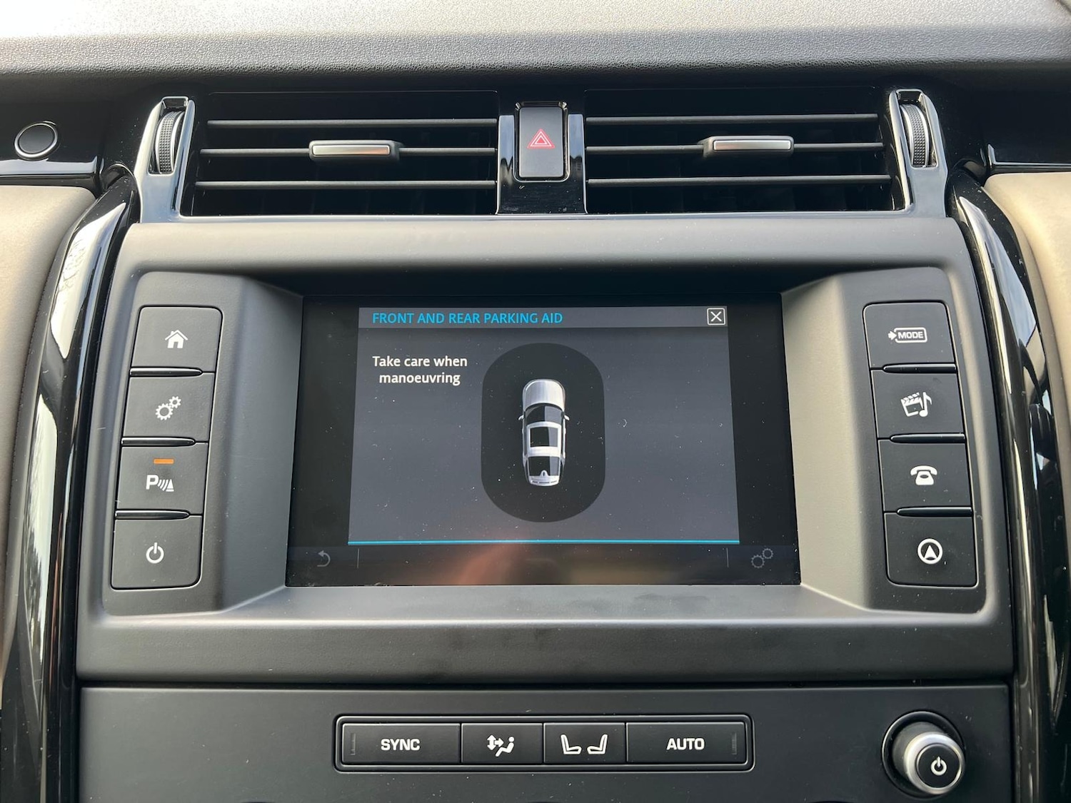 Used Land Rover Discovery 2017 for sale - 77195047: Photo 35