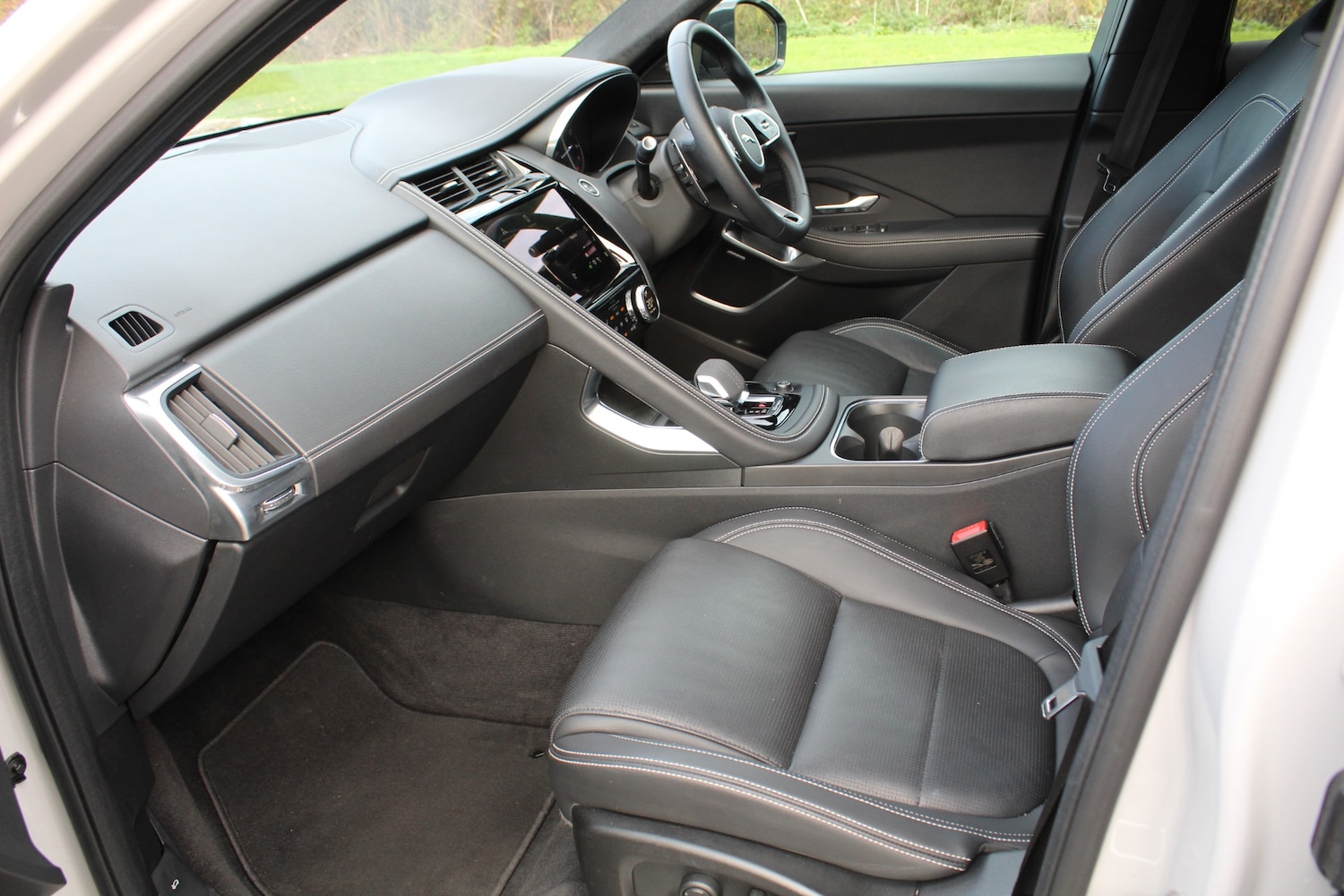 Used Jaguar E-Pace 2024 for sale - 76526105: Photo 12