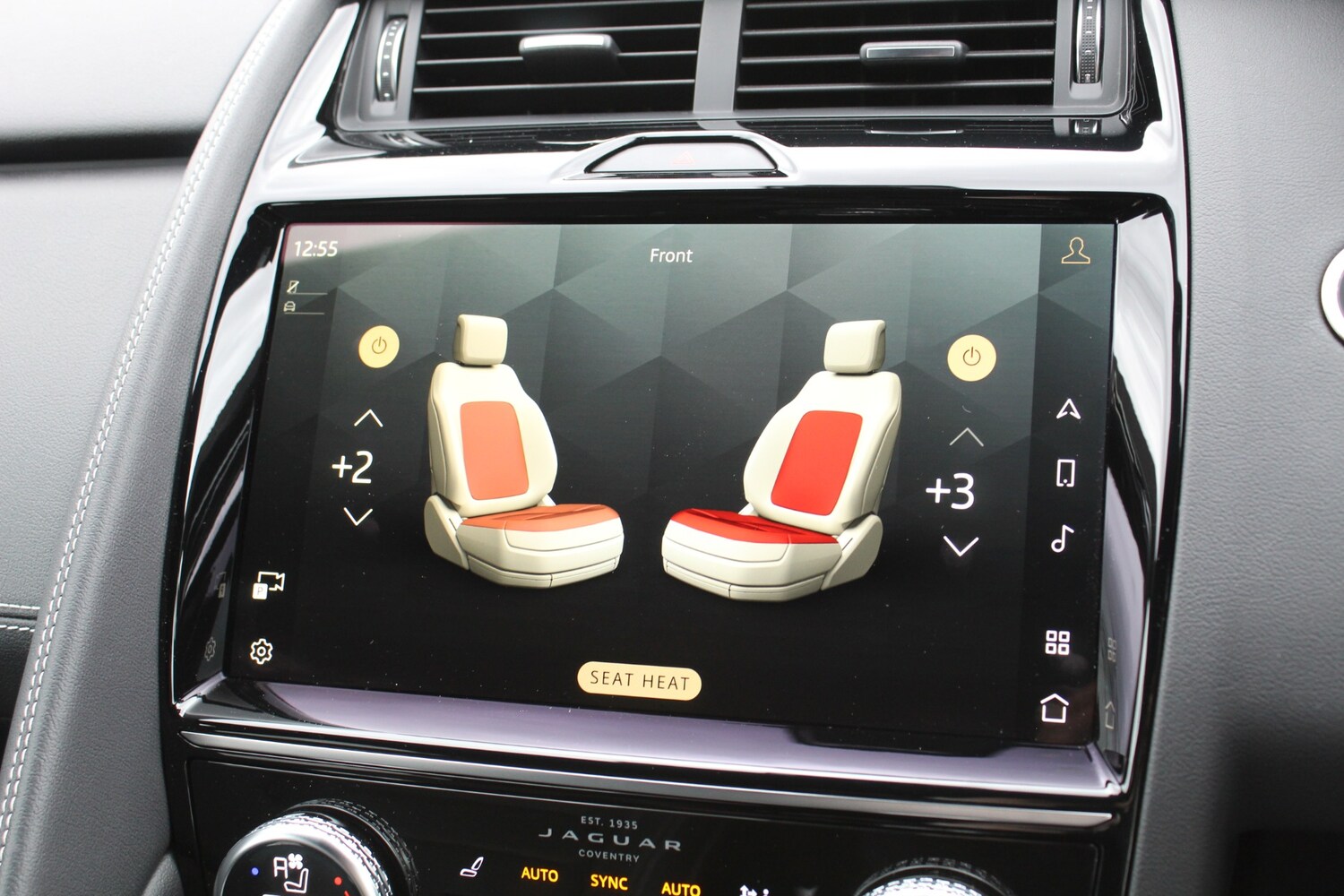 Used Jaguar E-Pace 2024 for sale - 76526105: Photo 26