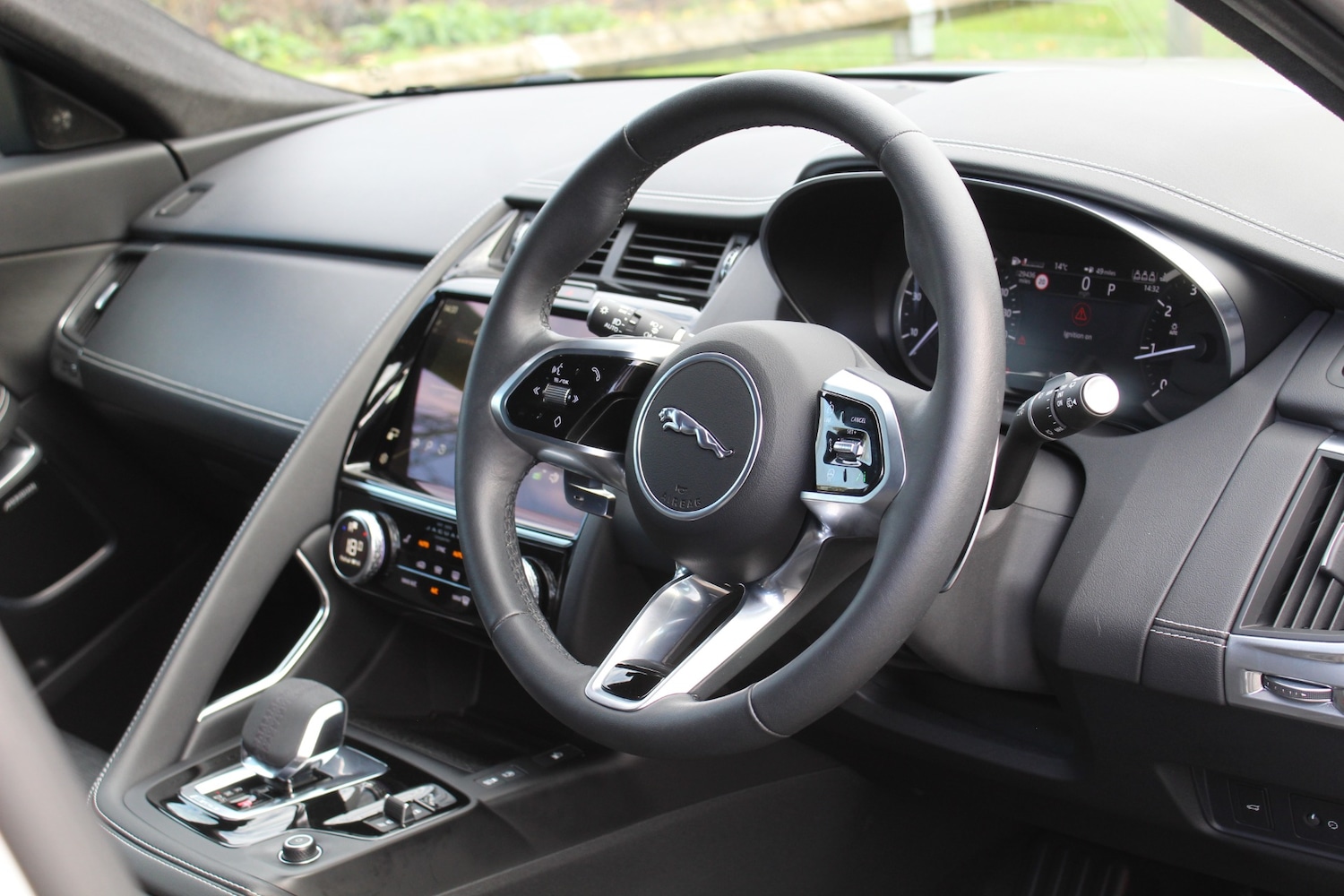 Used Jaguar E-Pace 2024 for sale - 76526105: Photo 31