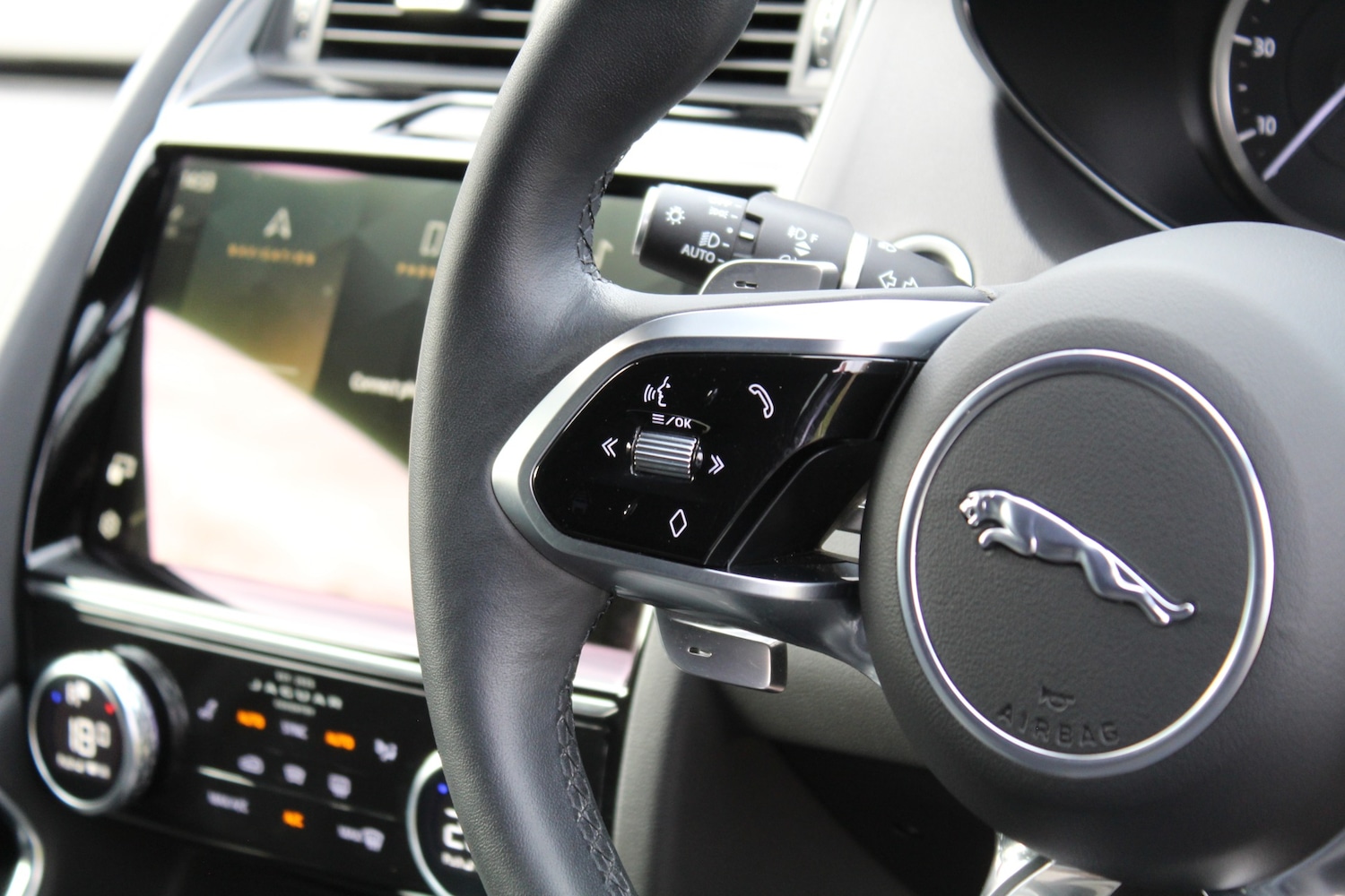 Used Jaguar E-Pace 2024 for sale - 76526105: Photo 36