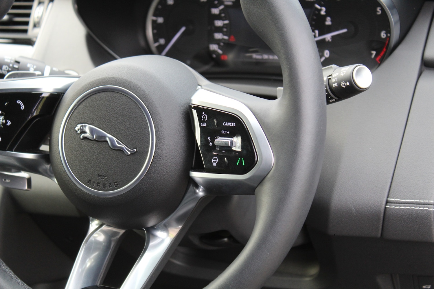 Used Jaguar E-Pace 2024 for sale - 76526105: Photo 37