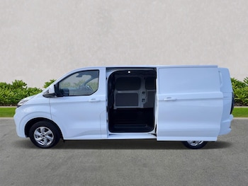 Used Ford Transit Custom 2024 for sale - 76418234: Photo