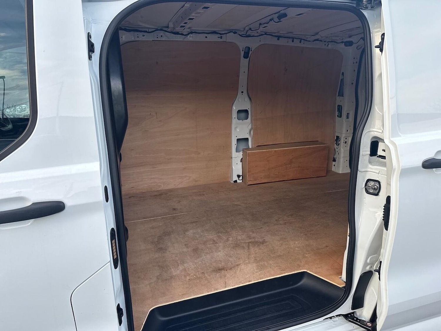 Used Ford Transit Custom 2024 for sale - 77033479: Photo 17