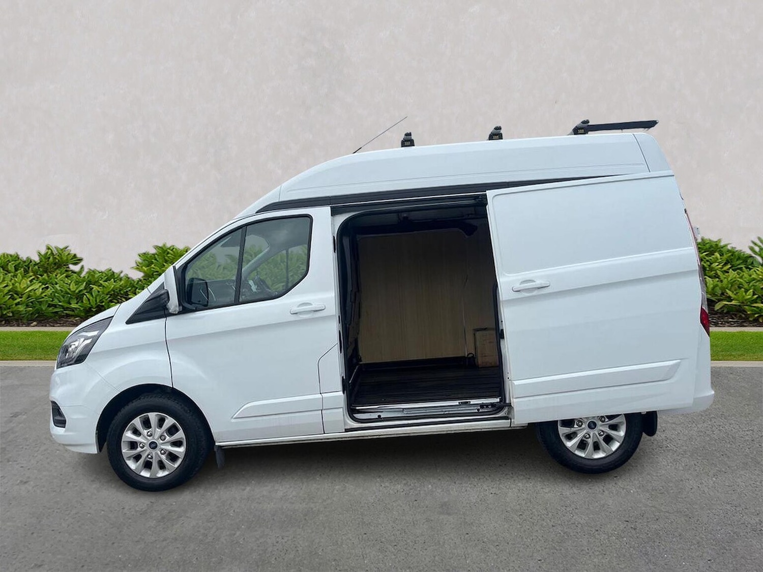Used Ford Transit Custom 2023 for sale - 76403455: Photo 3