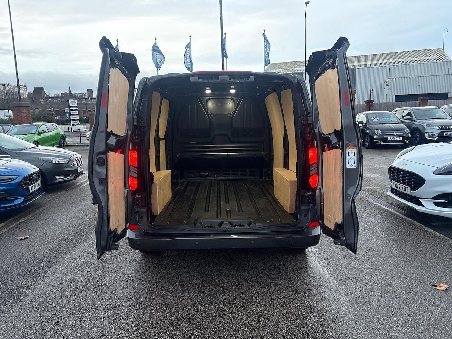 Used Ford Transit Custom 2024 for sale - 76735538: Photo 6