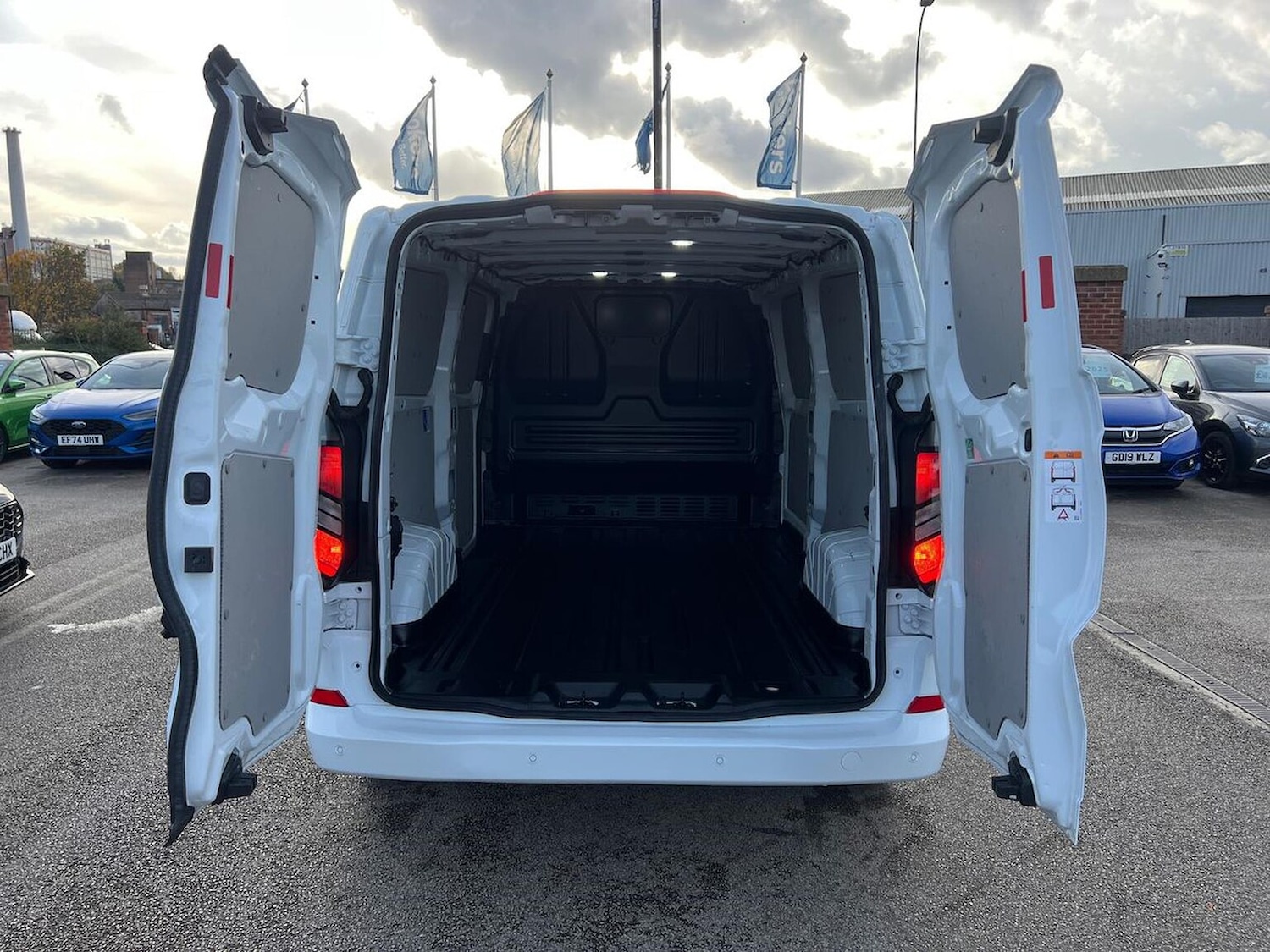 Used Ford Transit Custom 2024 for sale - 77489593: Photo 6