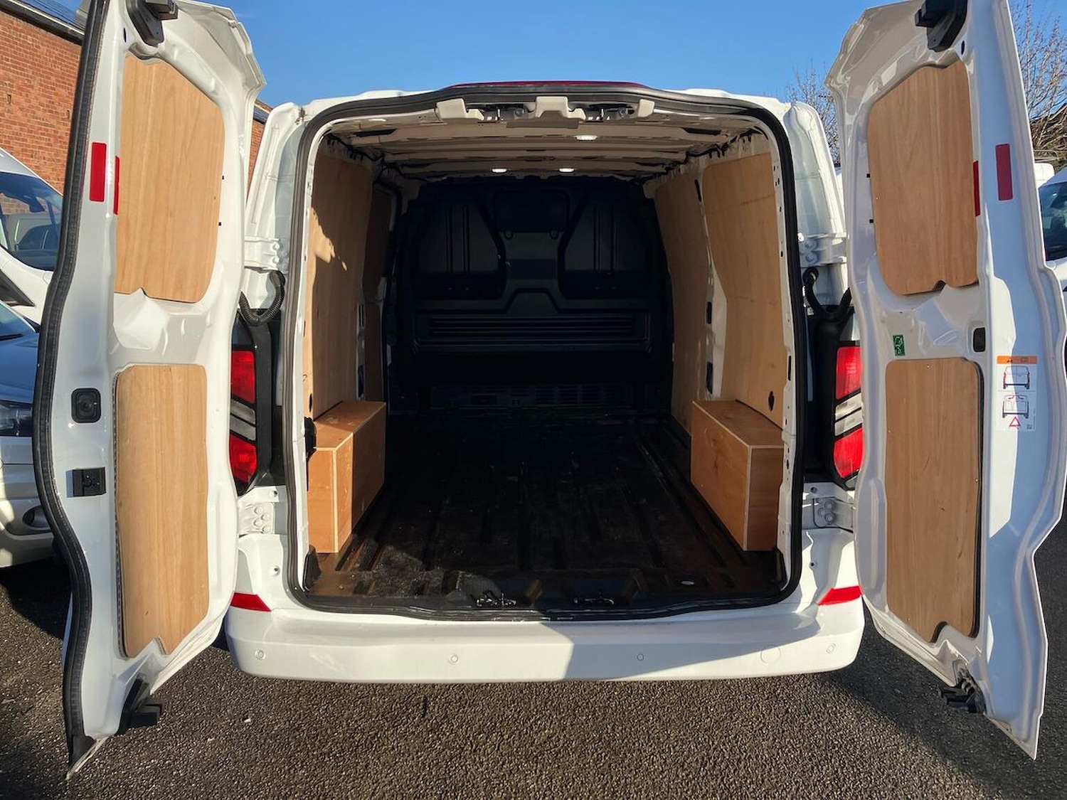 Used Ford Transit Custom 2024 for sale - 76794885: Photo 6